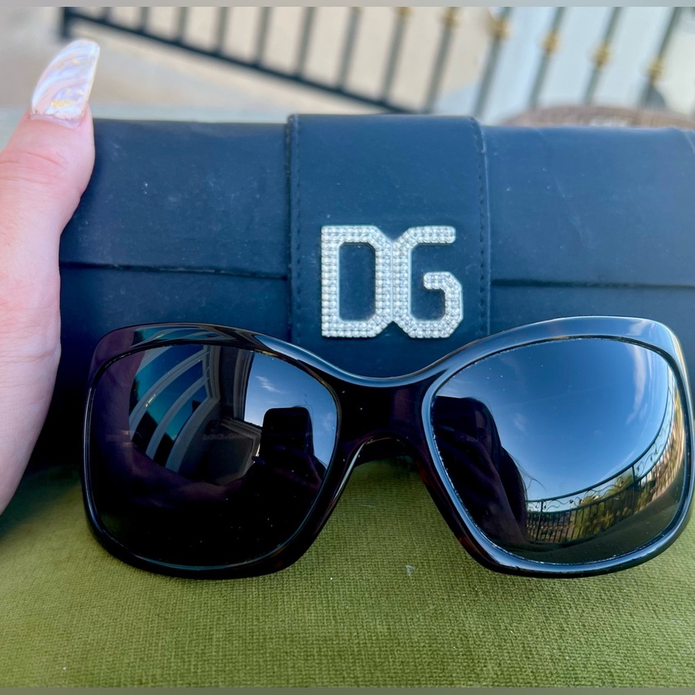 Dolce & Gabbana Designer Authentic Sunglasses - Great Condition - with case